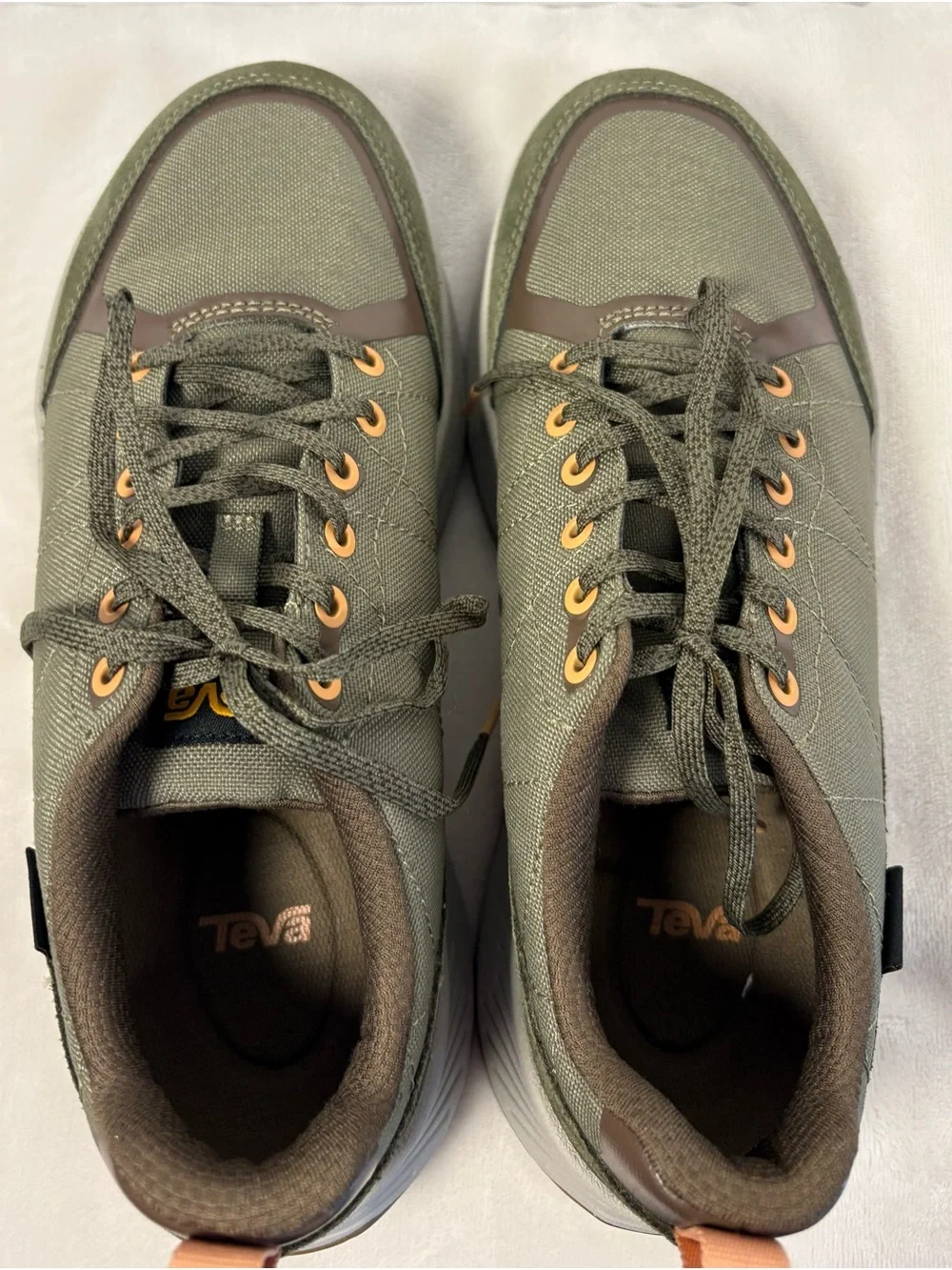 Teva Ellwood Women's Hiking Shoes Size 8.5 Olive Green Sneakers 1155271 NEW WOB